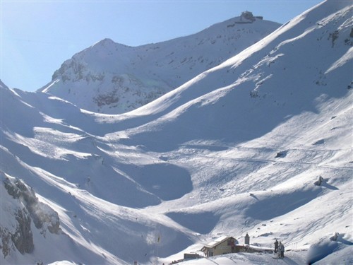 雪朗峰